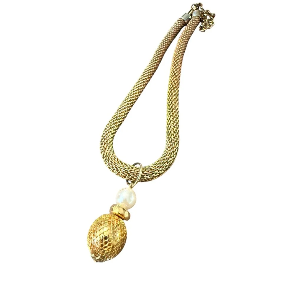 Vintage Gold Tone Mesh Chain Necklace Pearl Cage Drop Pendant Adjustable